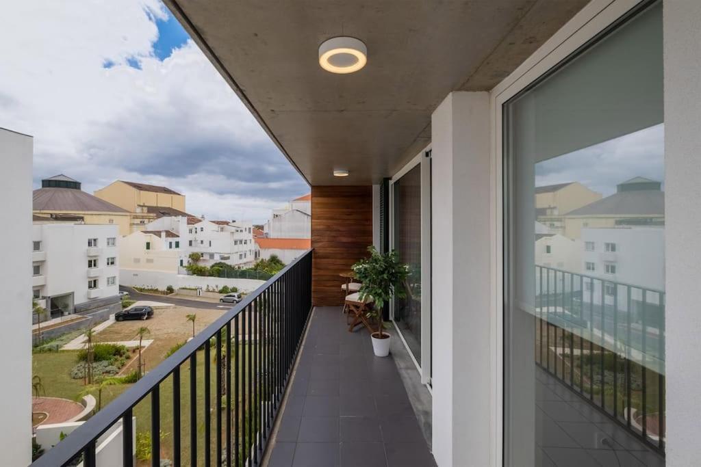Island Retreat Apt ปอนตาเดลกาดา ภายนอก รูปภาพ